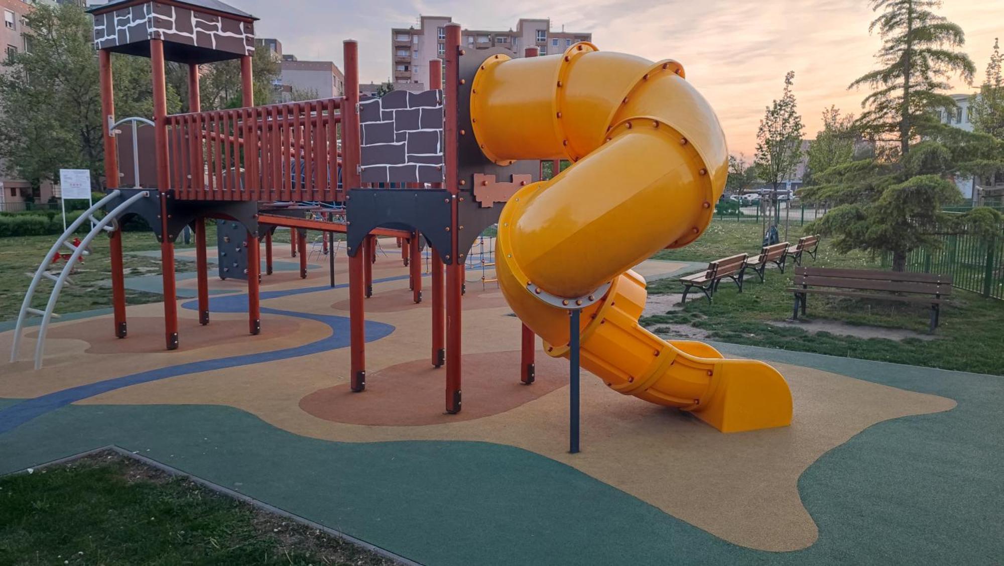 Fehervar Cappuccino Center, Ac, Easy Parking Apartment